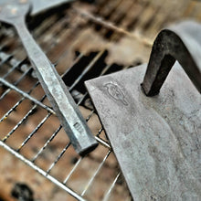 Load image into Gallery viewer, BBQ Press and Plate Set
